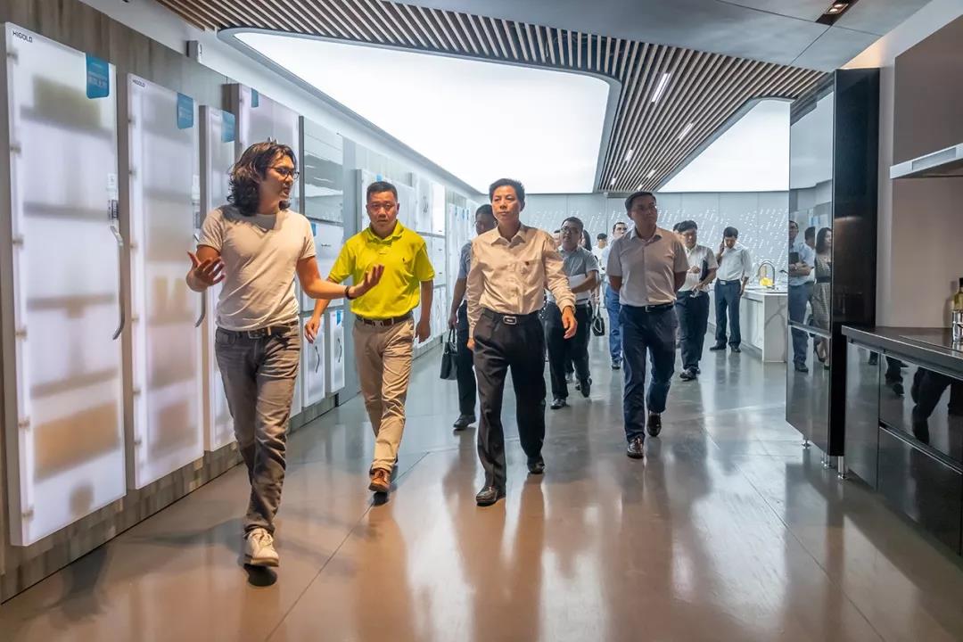 支持企业做大做强  顺德区长彭聪恩等领导到ky体育调研指导