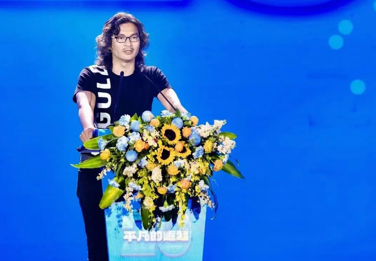 平凡的崛起 | ky体育二十周年庆典盛大举行